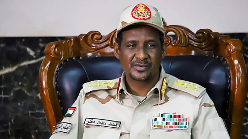 "حميدتي": المملكة والإمارات مع الاتفاق التحول الديمقراطي بالسودان