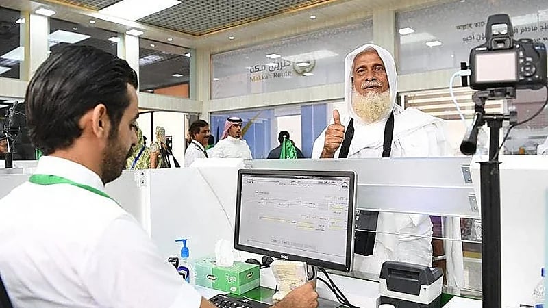 الداخلية تواصل تنفيذ مبادرة «طريق مكة» في 7 دول