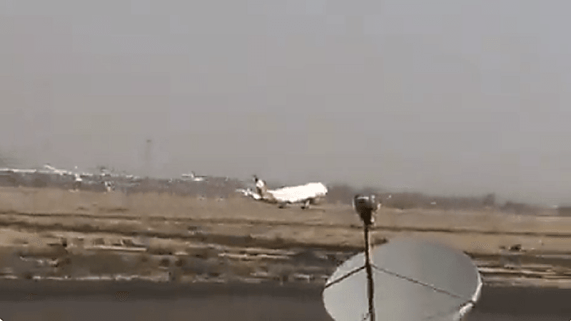 شاهد.. الخطوط اليمنية تطلق أول رحلة بعد انقطاع أكثر من 6 أعوام