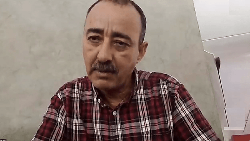 أول تعليق من والد الأسير المغربي المحرر بعد إطلاق سراحه بوساطة ولي العهد (فيديو)