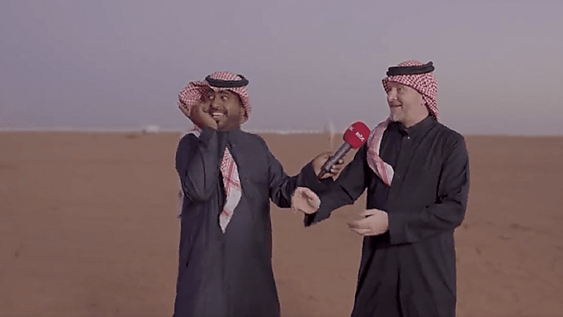 بالفيديو.. بريطاني: لو خيروني باستبدال جواز سفري بآخر سعودي سأفعل