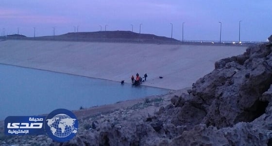 عمليات الدفاع المدني تتلقى بلاغاً عن سقوط شخص بسد المجمعه