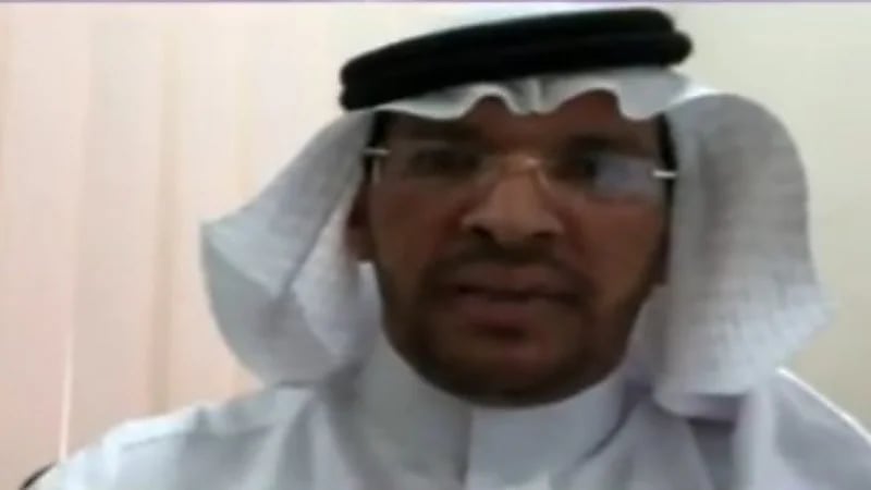 مختص يتحدث عن فكرة حساب البيزنس في الواتساب للمشاهير وأهمية توثيق الحسابات "فيديو"