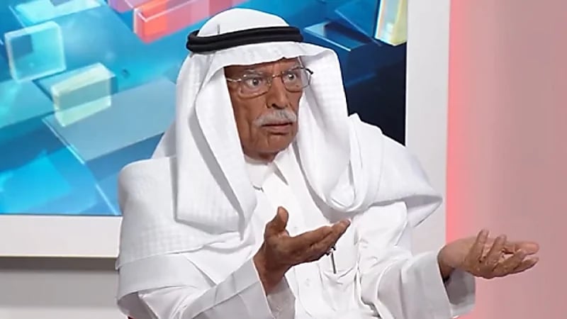 شاهد .. رد فعل "بن تنباك" عند سؤاله :" لو تقدم لك شخص "خضيري" تبي تزوّجه