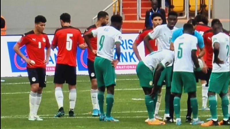 الاتحاد الأفريقي ينفي إعادة مباراة مصر والسنغال