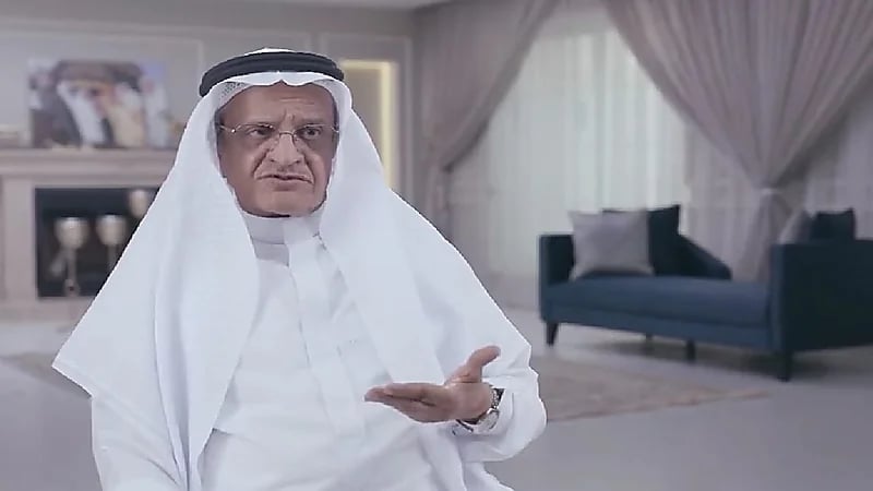 بالفيديو.. محمد السويل يتحدث عن أهم معلومة مكنت الملك فيصل من قرار منع النفط عن أمريكا
