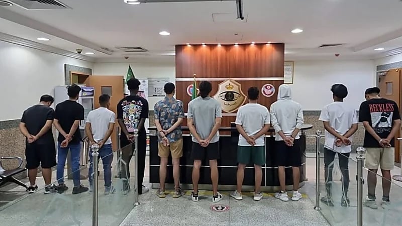 ضبط 10 أشخاص دخلوا إحدى الفعاليات دون الالتزام بإجراءات التنظيم بجدة