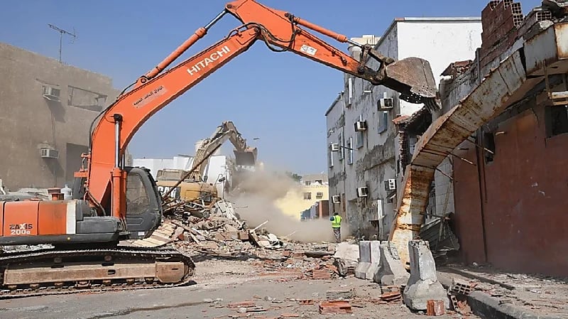 بدء إشعار سكان حي قويزة بجدة تمهيدًا للإزالة