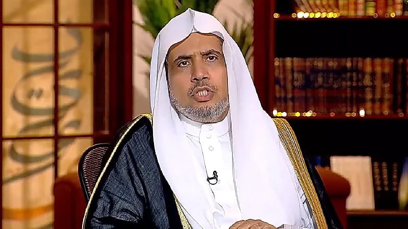 ما بين الصلاة على ضحايا "الهولوكوست" وقرع الطبول  نداءً بـ"الإبراهيمية" .. العيسى يوضح الحقائق (فيديو)