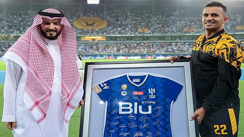 هدية خاصة من رئيس الهلال للخالدي