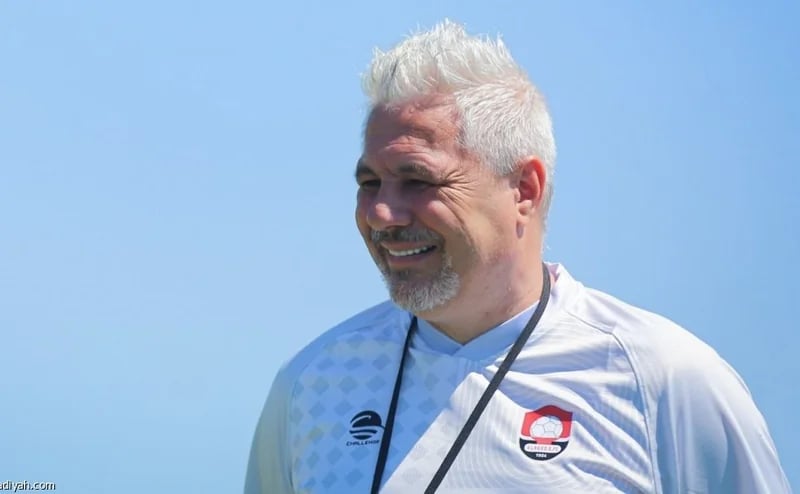 سوء النتائج يهدد مدرب الرائد بالإقالة