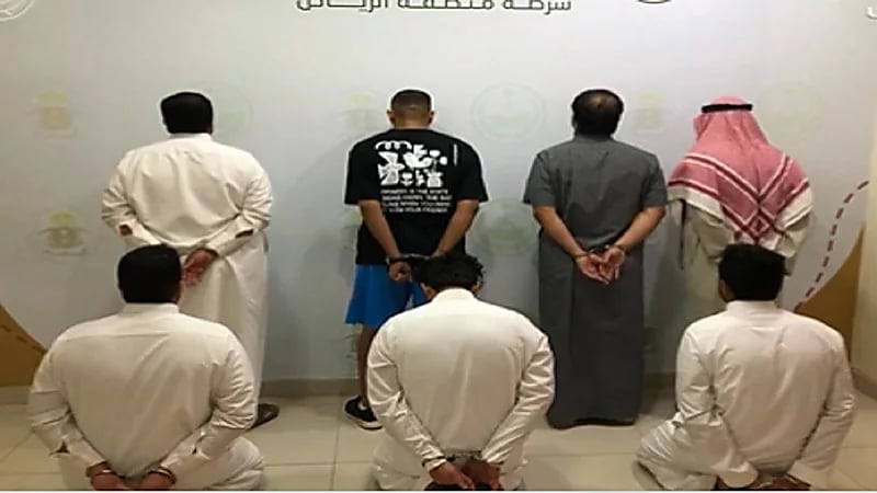 بالفيديو .. ضبط مواطنين ومخالفين تورطوا في جرائم خطف وسرقة أموال