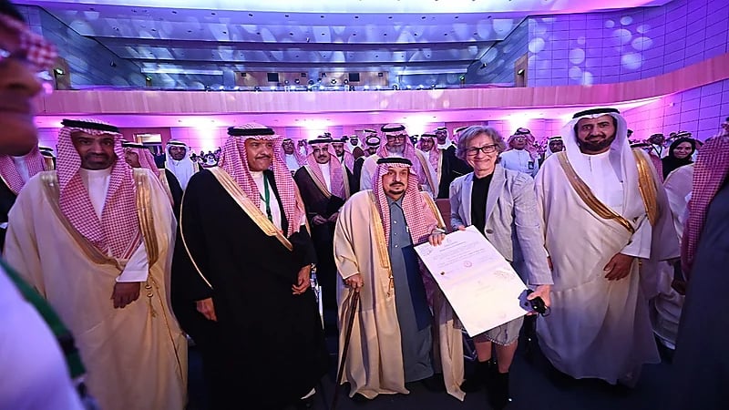 نيابة عن خادم الحرمين..أمير الرياض يفتتح المؤتمر الدولي السادس للإعاقة والتأهيل