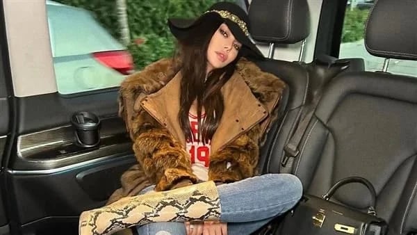 بالصور.. إطلالة شتوية تكشف عن رشاقة هيفاء وهبي