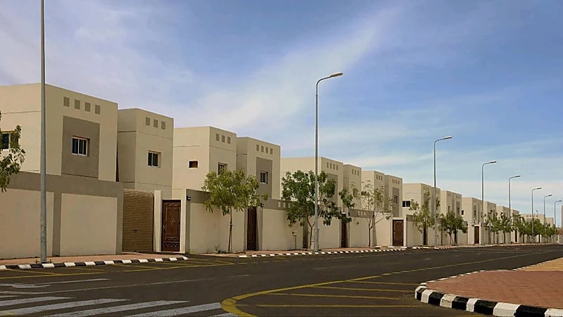 الكشف عن آلية بناء المستفيد بعد توقيع عقد سكني