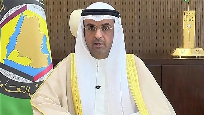 "الحجرف" يودع أمانة مجلس التعاون الخليجي