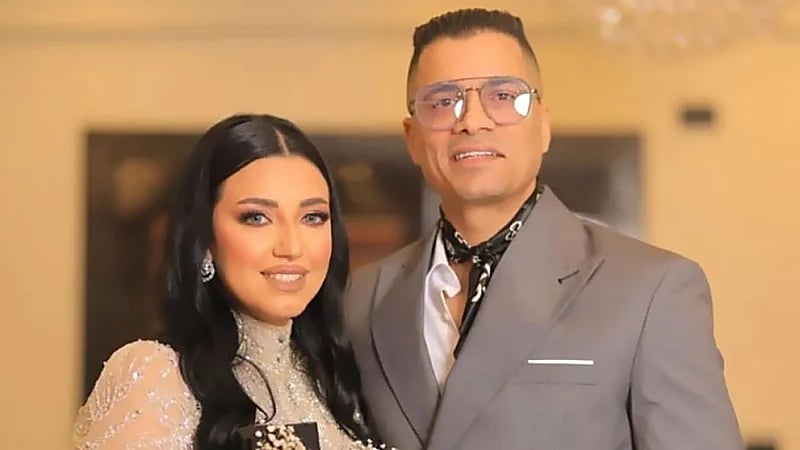 شاهد.. حسن شاكوش يحتفل بخطوبته وسط مجموعة من الأصدقاء 