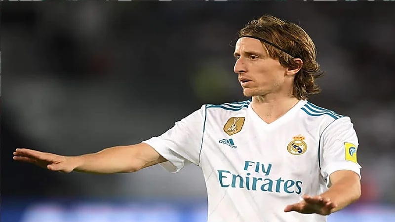 مودريتش يبتعد عن صفقة النصر