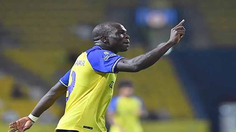 أبو بكار يكشف كواليس مغادرته النصر بعد التعاقد مع رونالدو