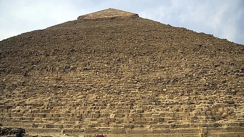 مصر..اكتشاف جديد داخل هرم خوفو