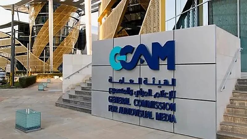 "المرئي والمسموع" تعاقب صانع محتوى أثار النعرات القبلية على "تيك توك"