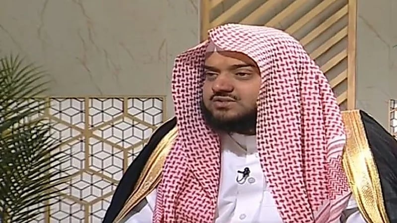الشيخ "المطوع" يوضح حكم ممارسة الألعاب الإلكترونية القتالية
