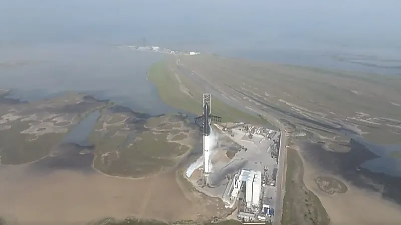 لحظة إطلاق أقوى صاروخ في تاريخ البشرية