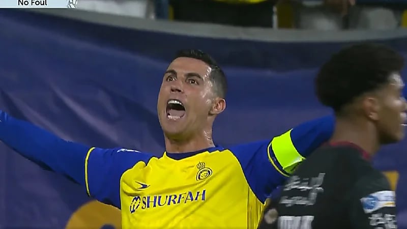 شاهد .. غضب رونالدو على قرار الحكم بعدم احتساب ركلة جزاء