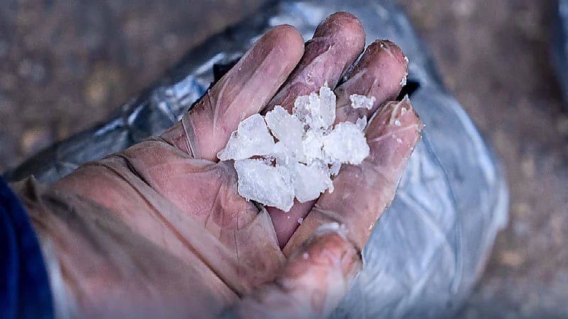 إحباط محاولتي تهريب أكثر من 106 كيلوجرام من "الشبو" (فيديو وصور)