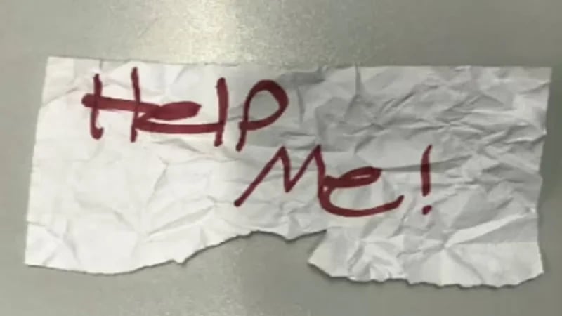 فتاة صغيرة تنجح في إنقاذ نفسها بعد اختطافها في كاليفورنيا