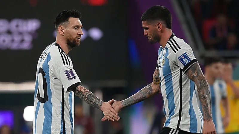 غوميز يهين زوجة ميسي أمام اللاعبين