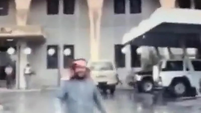 مشاهد نادرة لتساقط الثلوج على الدوادمي قبل 32 عامًا تقريبًا