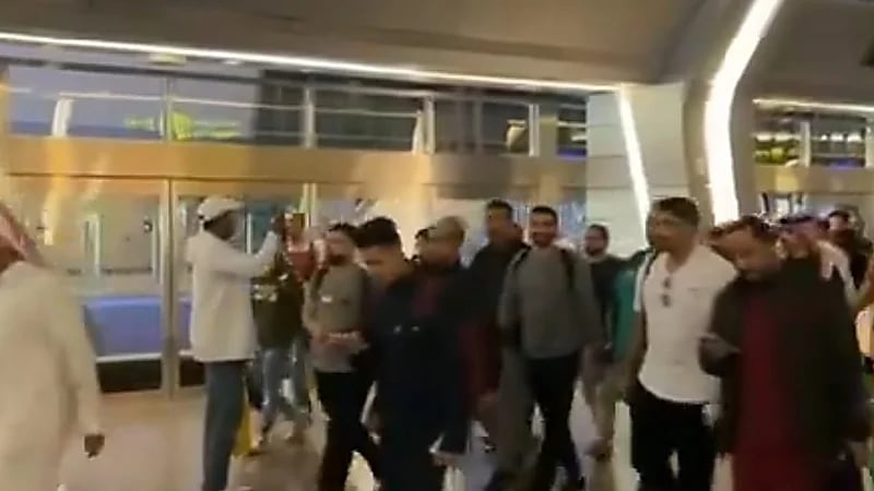 جماهير الأخضر تصل الدوحة لدعم المنتخب في كأس آسيا .. فيديو