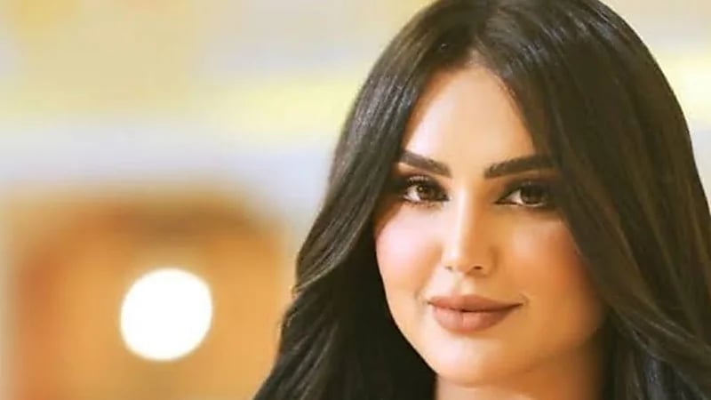 ميعاد العسيري تأكل كبدة نيئة .. فيديو