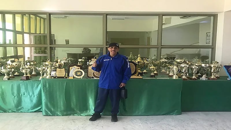 عفيف ينهي عقد علي كميخ بعد 4 أيام من التوقيع معه