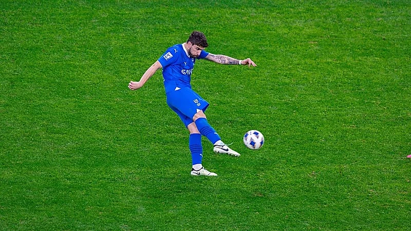 ردة فعل عصام الشوالي على هدف نيفيز .. فيديو