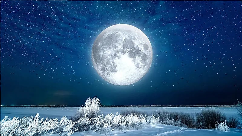 سبب تعدد وجوه القمر .. فيديو