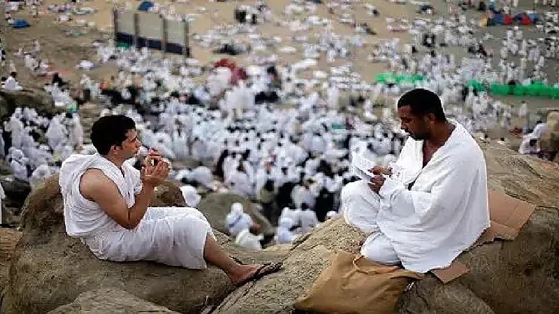 هيئة كبار العلماء: لا يجوز الذهاب إلى الحج دون تصريح