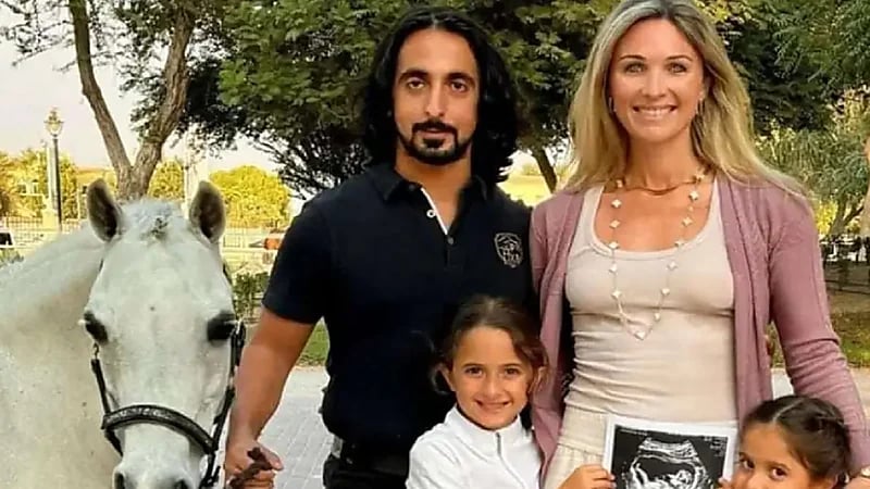 أول ظهور للمولودة الثالثة للشيخ راشد بن أحمد آل مكتوم 