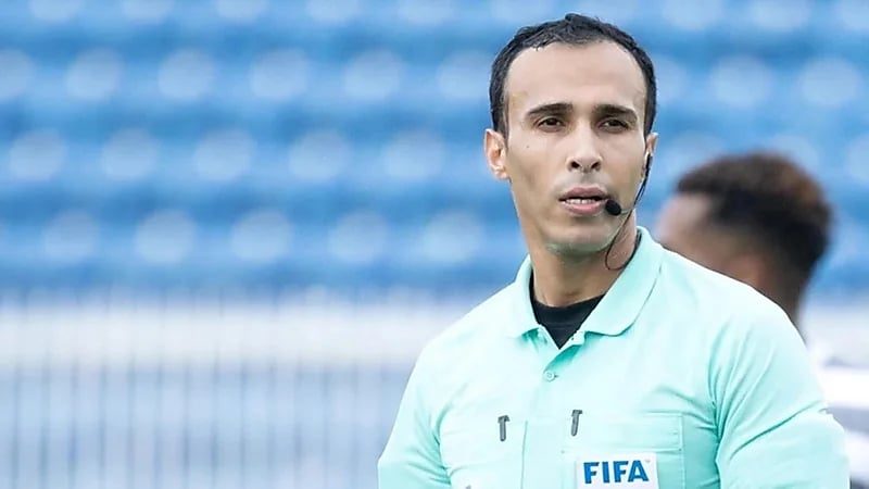 طاقم تحكيم سعودي لمباراة الافتتاح في خليجي 26