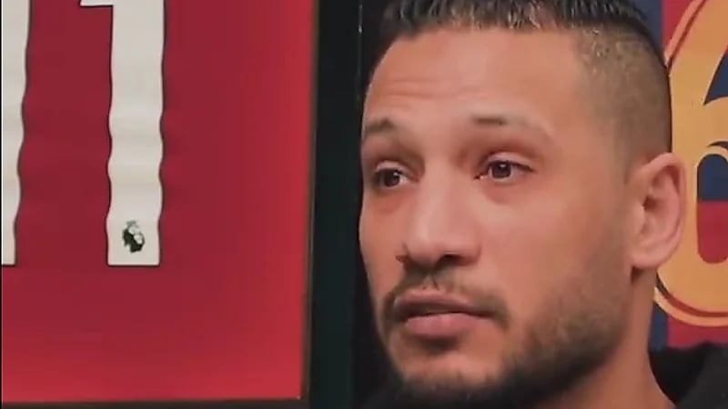 محترف سابق بالهلال يروي قصة تأخر راتبه وتصرف الأمير عبدالرحمن بن مساعد .. فيديو