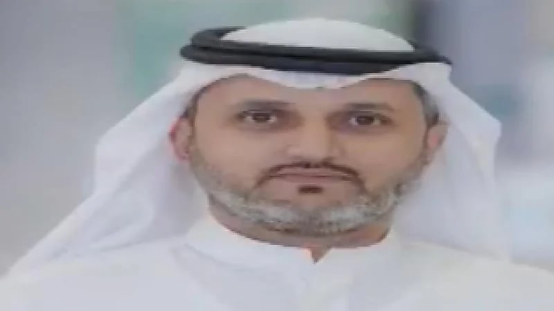 استشاري جراحة: ألم الرقبة ناتج عن آلام العمود الفقري .. فيديو