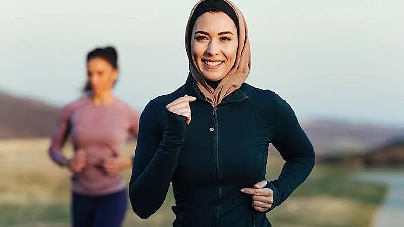 طبيب يكشف حقيقة خطورة المشي قبل الفطور ..  فيديو