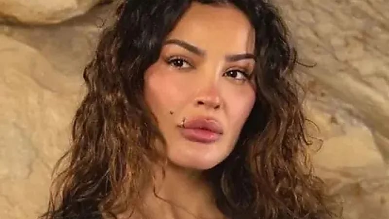 بكاء نادين نجيم يثير موجة من التعاطف