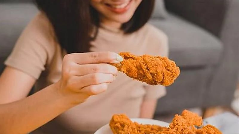 19 لقمة دجاج أسبوعيا قد تؤدي إلي الوفاة المبكر