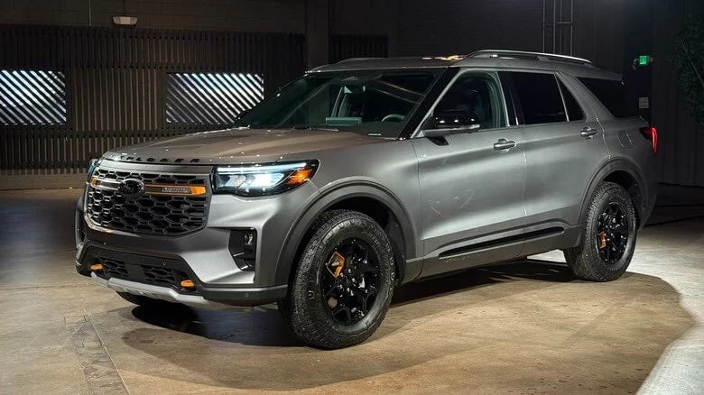 فورد تكشف عن نسخة “تريمر” من إكسبلورر الجديدة: تصميم هجومي وأداء مخصص للطرق الوعرة.. صور