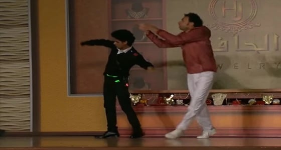 بالفيديو.. نجوم مسرح مصر يشاركون في تحدي كيكي على طريقتهم الخاصة