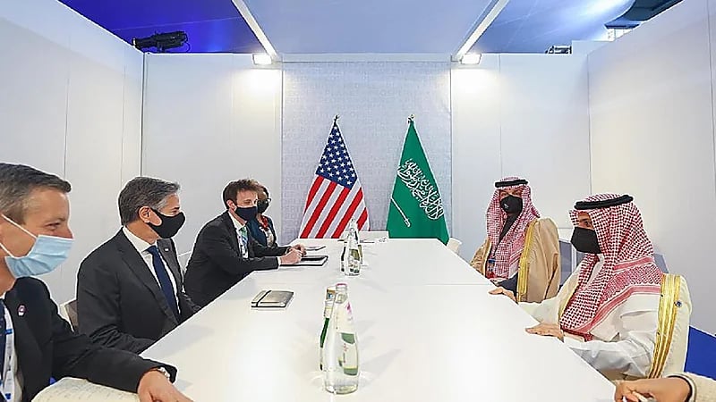 تفاصيل اللقاء الثنائي بين وزير الخارجية ونظيره الأمريكي في روما