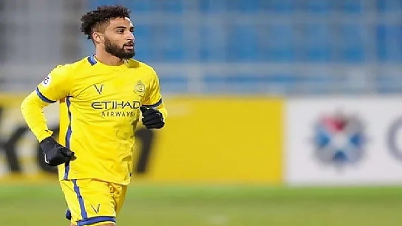 تعليق ناري من " بتال القوس" حول اقتراب عبدالرحمن العبيد من الهلال