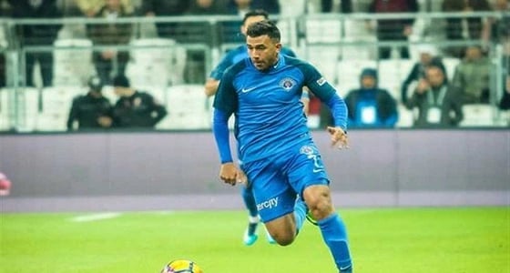 أول رد من تريزيجيه على عروض الدورين الإسباني والإيطالي عليه